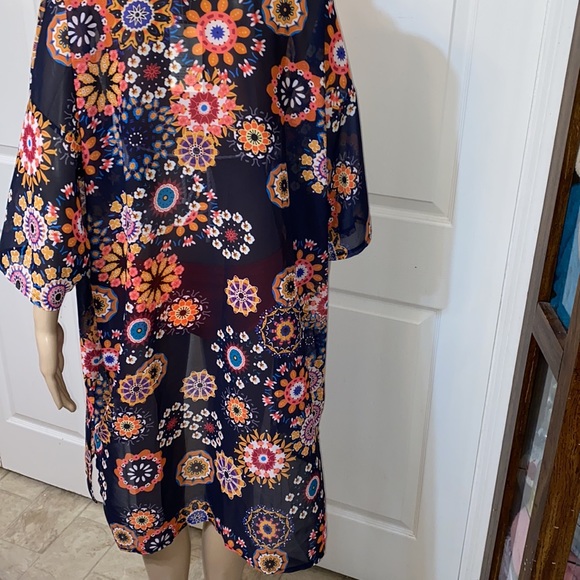 GD KeY cover up size small NWT - Picture 4 of 6